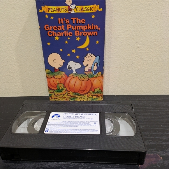 Peanuts Classic: It's The Great Pumpkin, Charlie Brown VHS - Picture 5 of 6